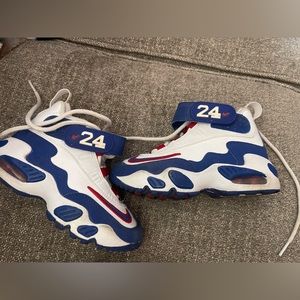 Ken Griffey Jr nike shoes